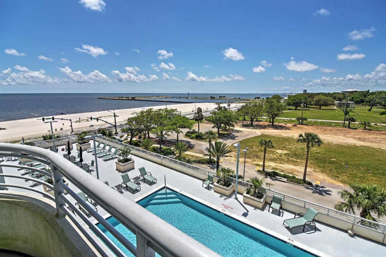 Beachside Biloxi Club Condo Balcony With Ocean View 외부 사진