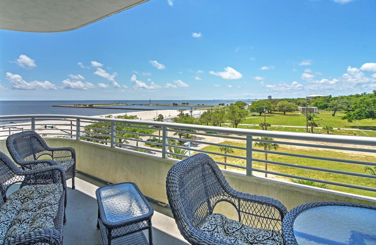 Beachside Biloxi Club Condo Balcony With Ocean View 외부 사진