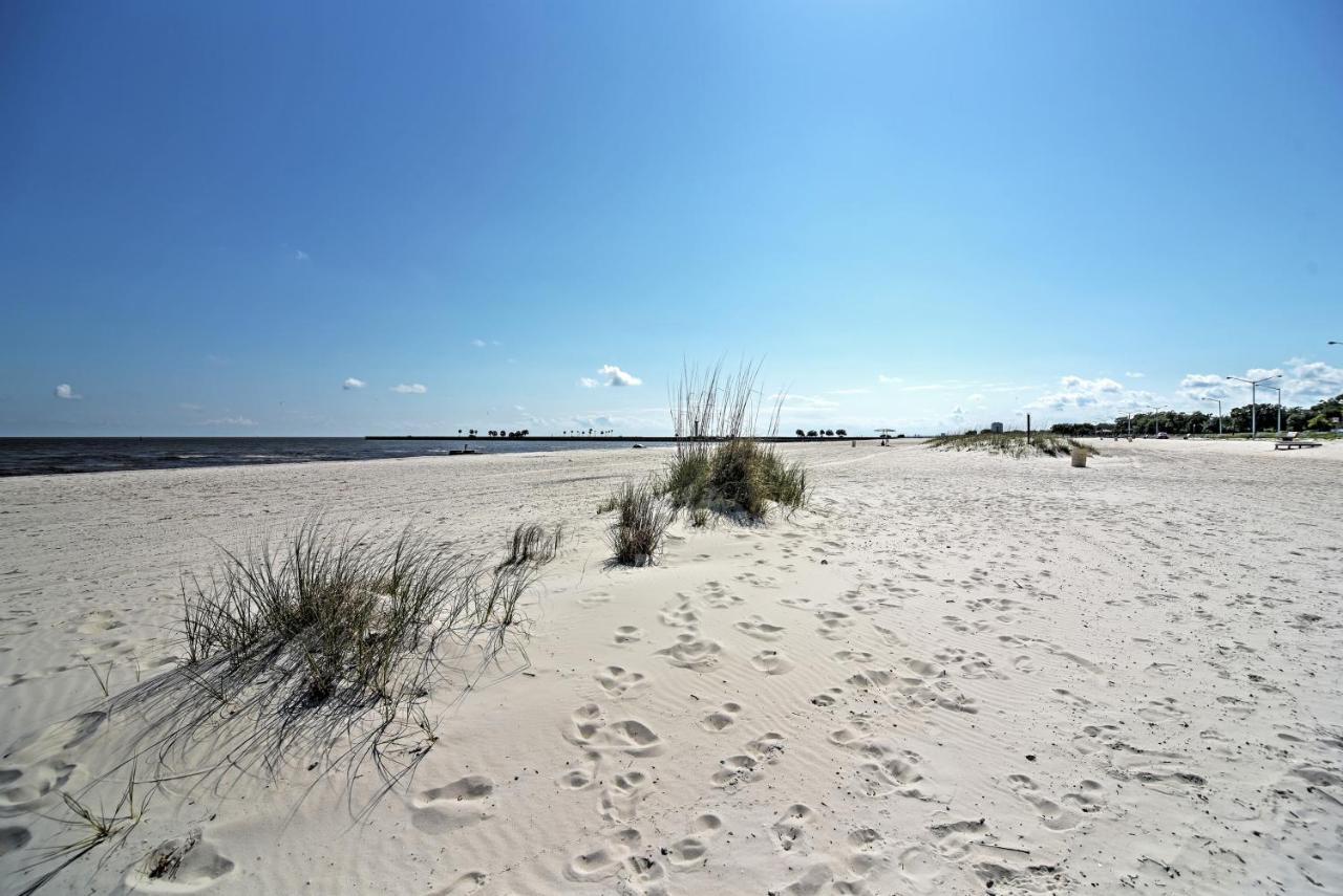 Beachside Biloxi Club Condo Balcony With Ocean View 외부 사진